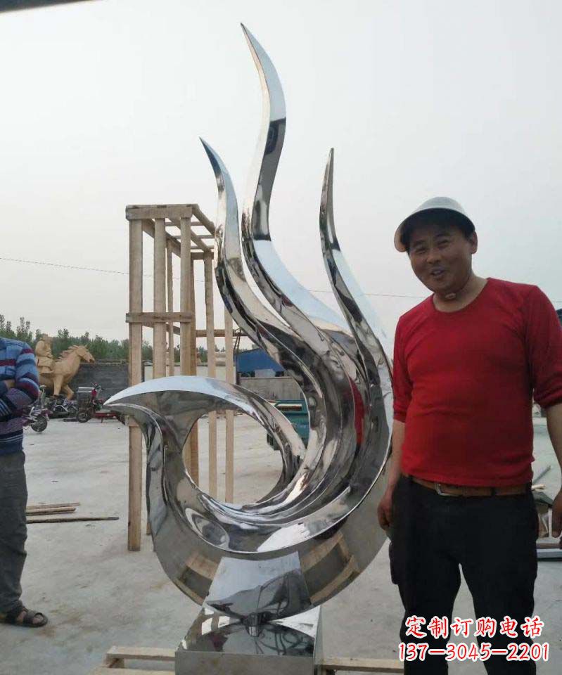 贵州不锈钢艺术之美——凤凰雕塑