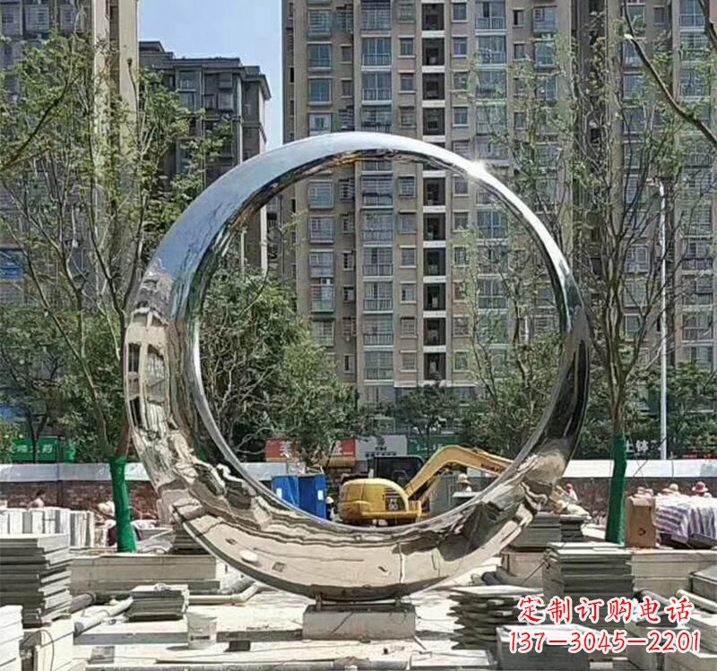 贵州不锈钢艺术圆环雕塑——艺术的精粹