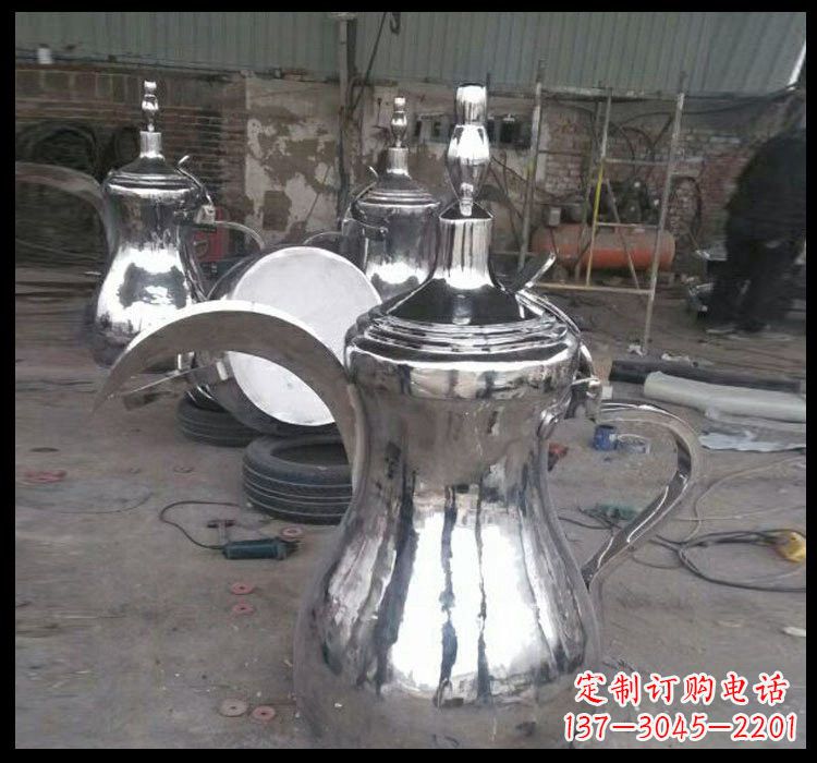 贵州不锈钢酒壶雕塑传承古典艺术