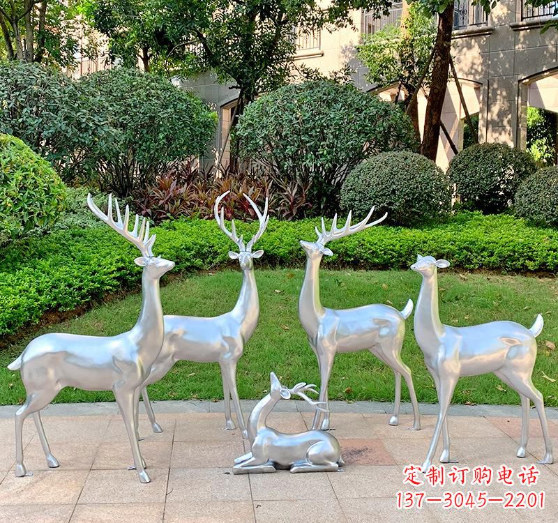 贵州不锈钢园林小鹿雕塑美丽的艺术点缀