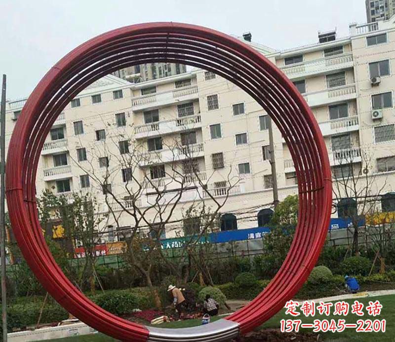 贵州不锈钢圆环雕塑精致而经久耐用