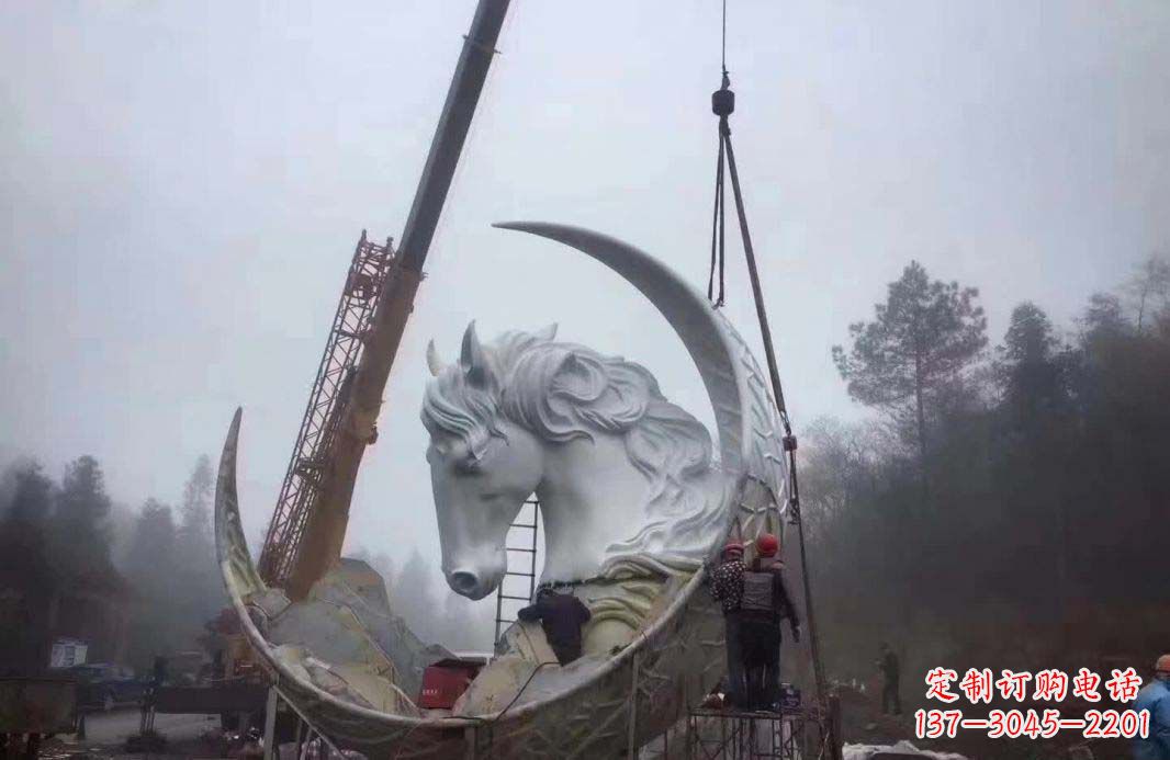 贵州不锈钢月亮雕塑