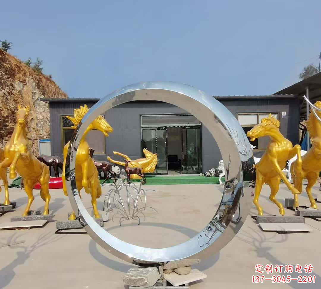 贵州不锈钢圆环雕塑让景观更加精彩