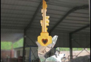 贵州不锈钢校园手提钥匙雕塑