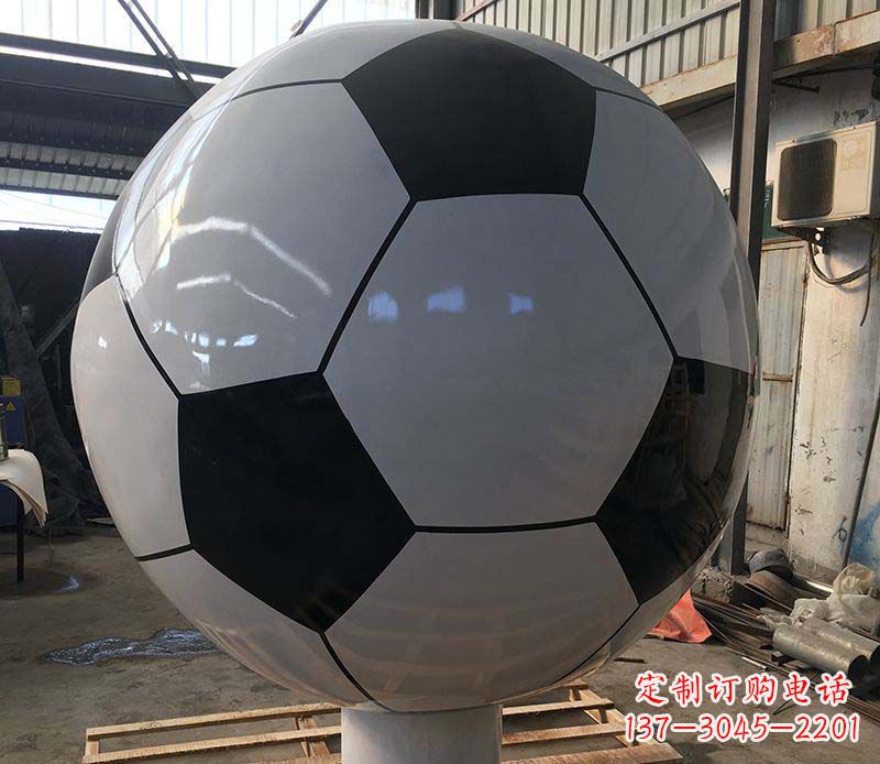 贵州不锈钢足球雕塑精美的艺术品
