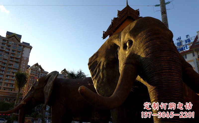 贵州步行街上的大象雕塑——给街道带来活力