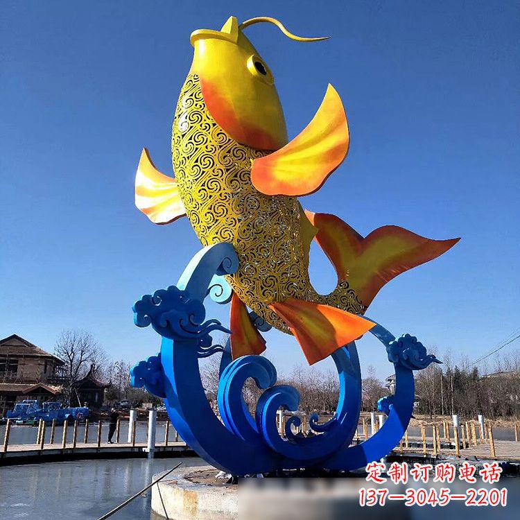 贵州彩绘不锈钢鱼跃雕塑-大型水景喷泉动物雕塑