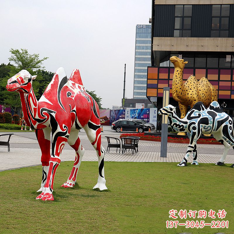 贵州彩绘骆驼不锈钢雕塑城市园林的精美装饰
