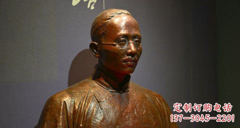 贵州蔡元培——一位传奇民族英雄的雕塑