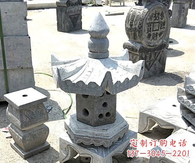 贵州美丽的草坪大理石雕塑石灯