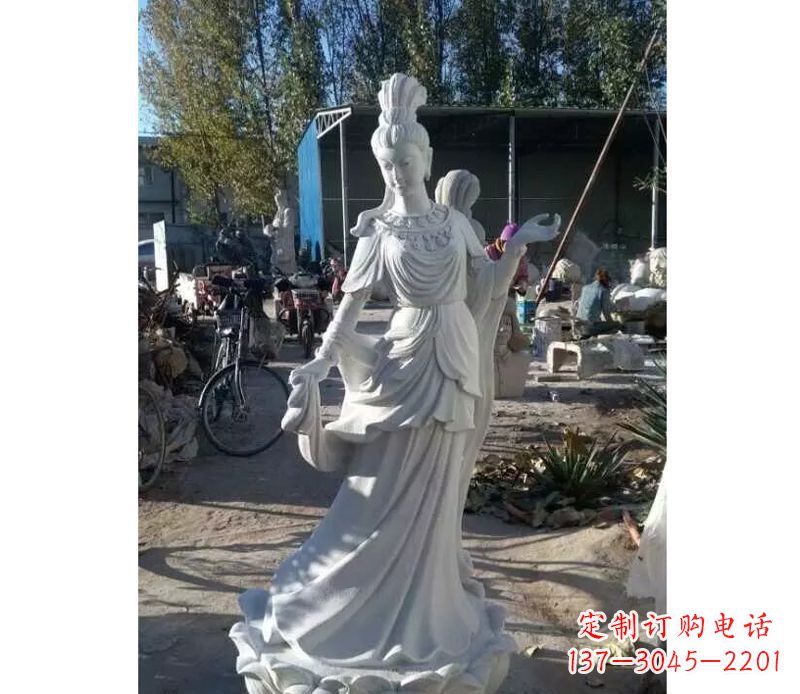 贵州传奇女神嫦娥的雕塑