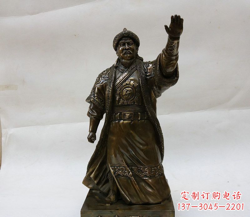 贵州成吉思汗源自铜雕的传奇人物