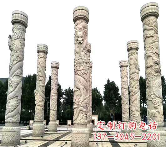 贵州精美龙柱雕塑,点缀城市广场
