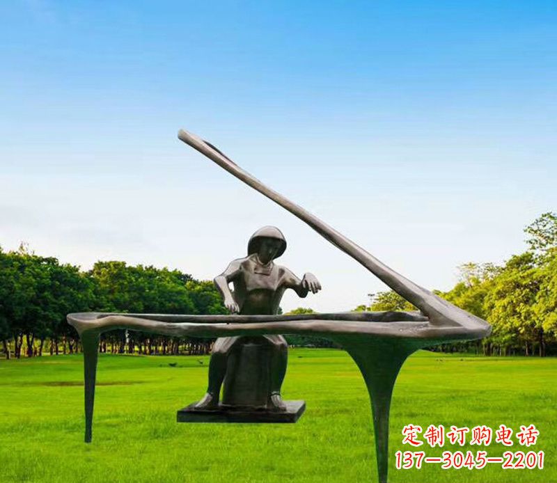 贵州钢琴之音铸成雕塑