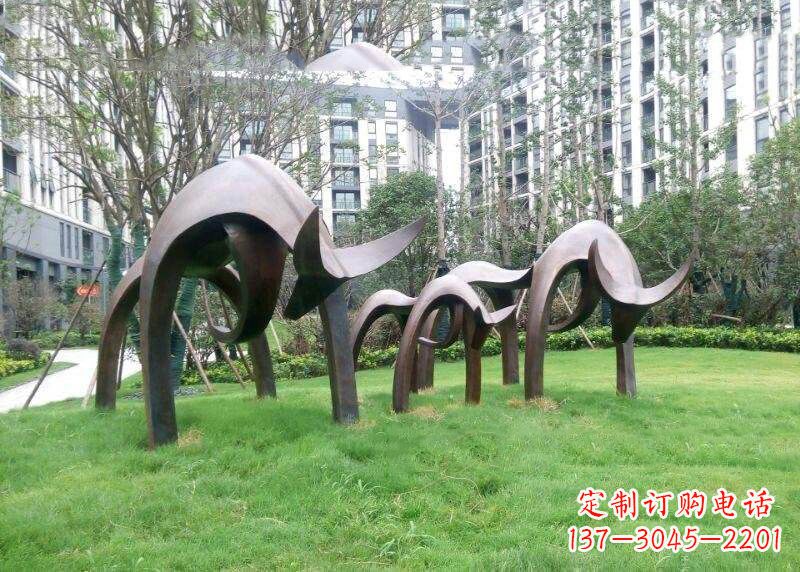 贵州抽象牛铸铜雕塑-小区园林草坪动物摆件