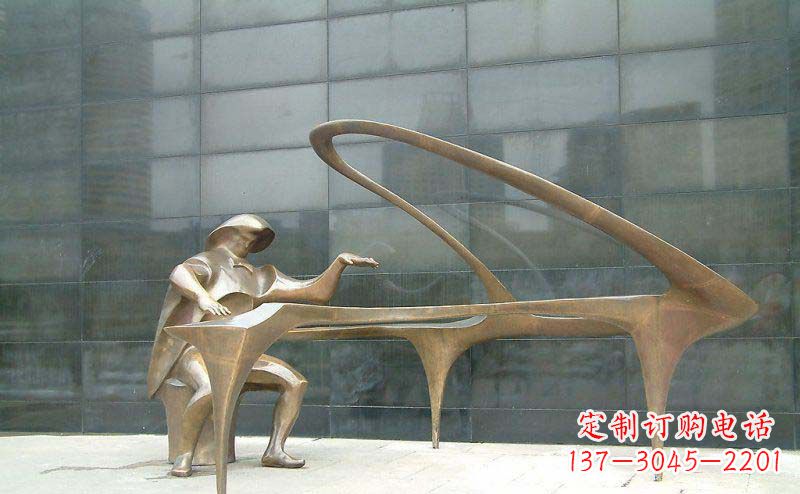 贵州抽象人物弹钢琴街边景观铜雕
