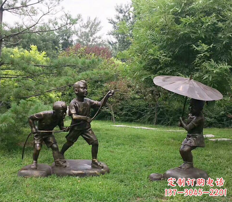 贵州纪念儿童的美好时光——铜雕塑