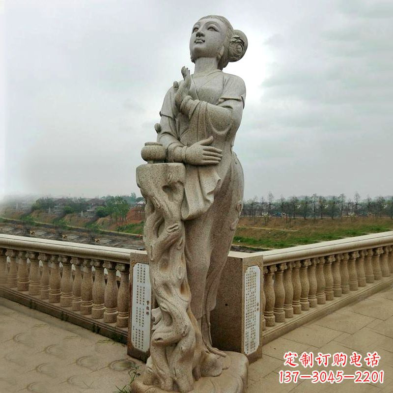 贵州公园广场的貂蝉雕塑古代四大美女之一