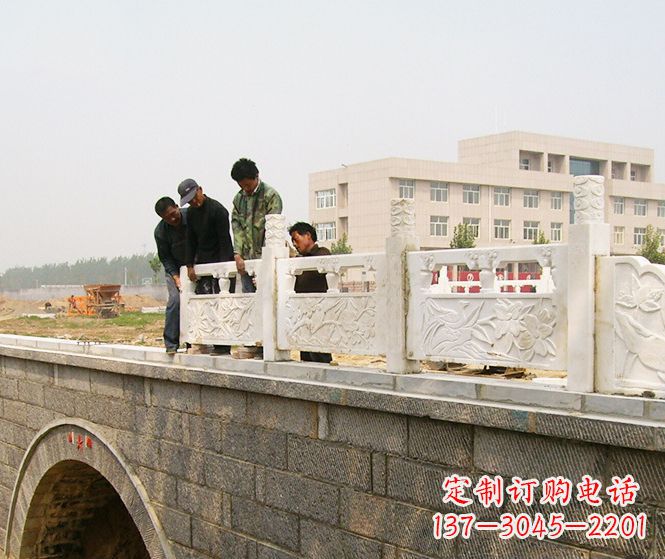贵州大理石拱桥石雕栏板