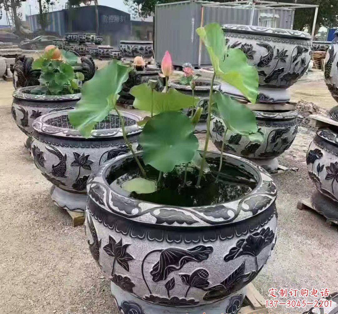 贵州精美大理石鱼缸雕塑
