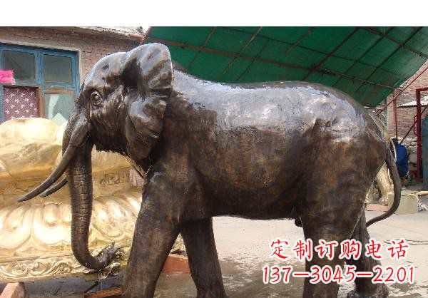 贵州大象公园动物铜雕