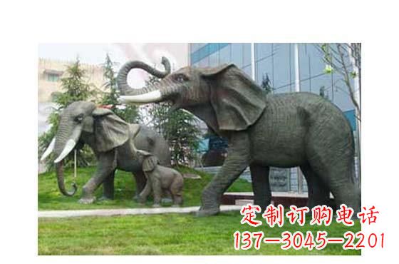 贵州精美铜雕大象一家三口