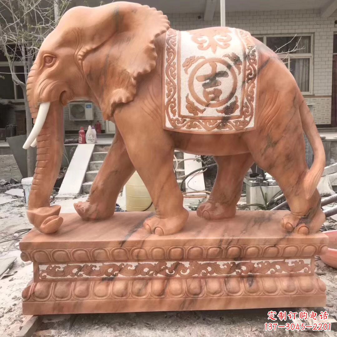 贵州大象柱子石雕景区
