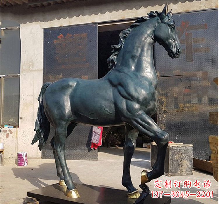 贵州大型公园铸铜马雕塑