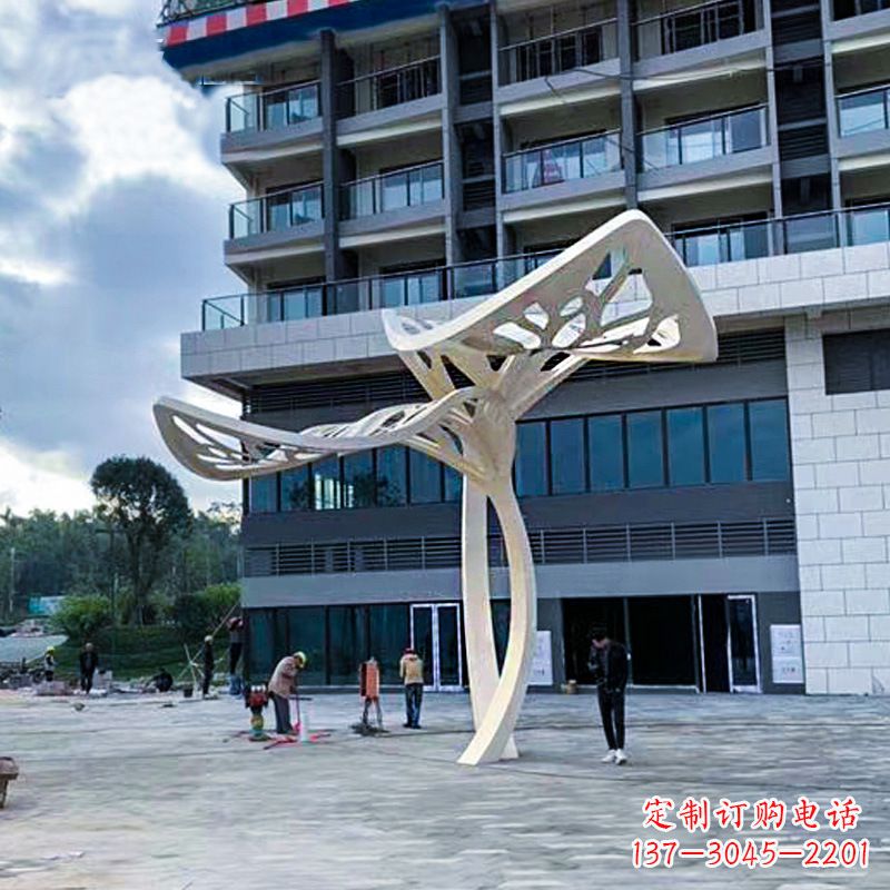 贵州大型广场不锈钢抽象树叶雕塑
