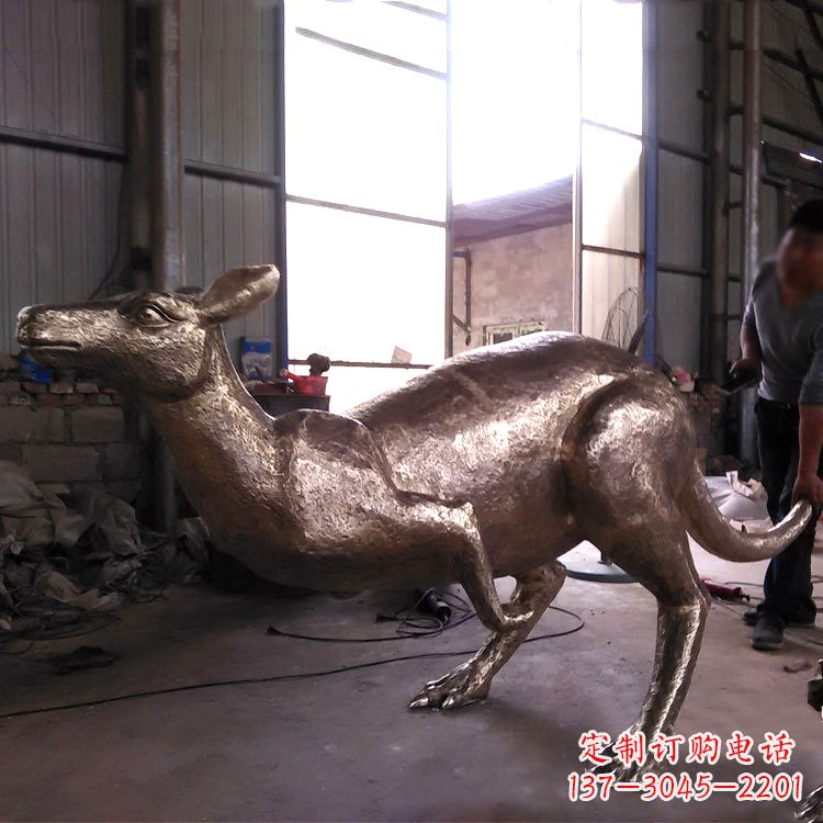 贵州袋鼠纯铜雕塑