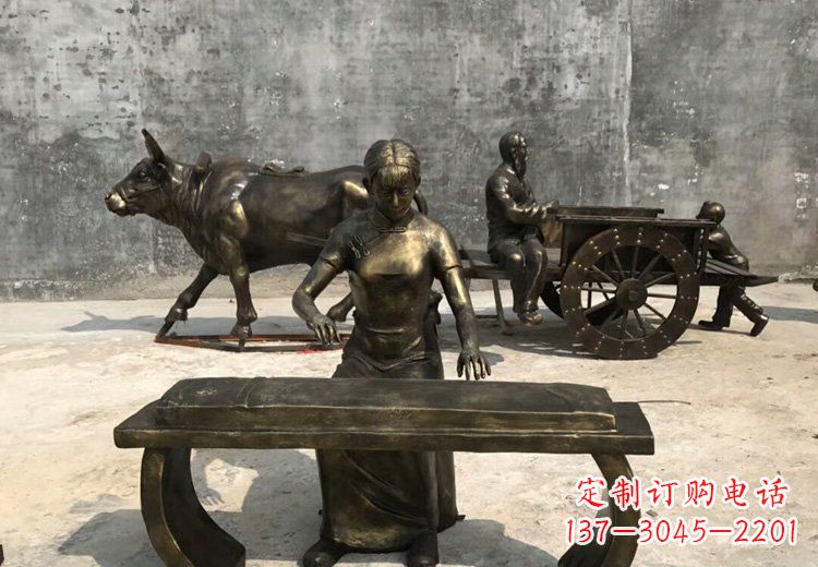贵州精美绝伦的古筝铜雕