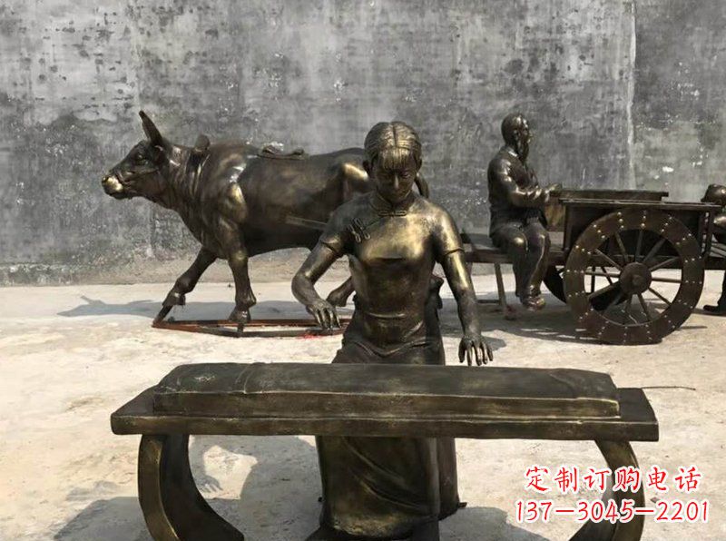 贵州铜制古筝人物校园景观雕塑