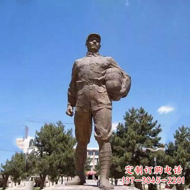 贵州董存瑞石雕像 - 传承英雄精神的纪念雕塑