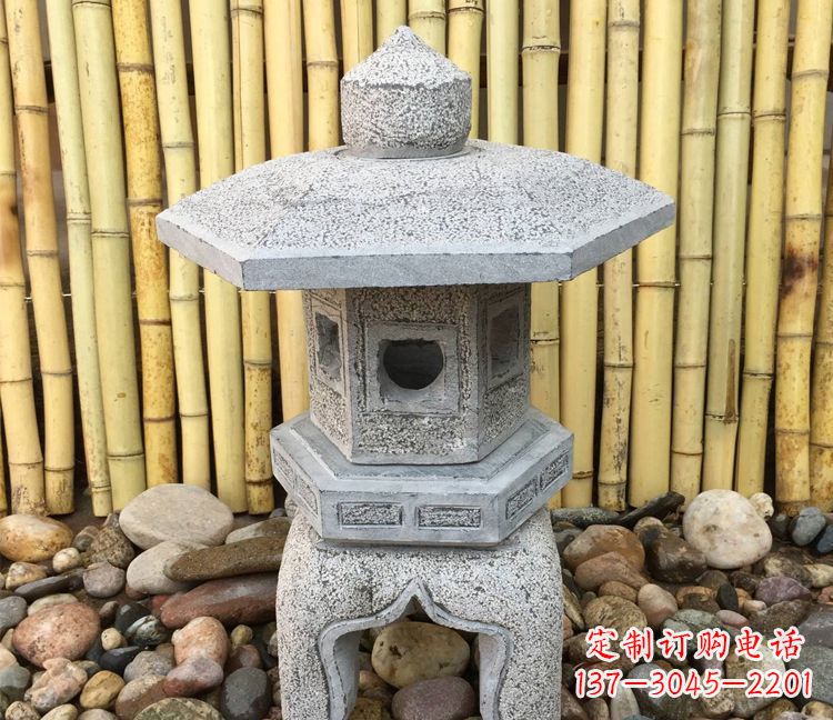 贵州精美仿古灯笼石雕