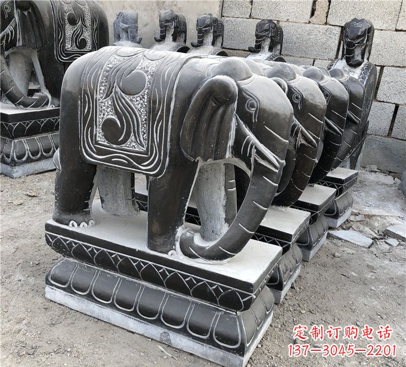 贵州仿古青石大象雕塑