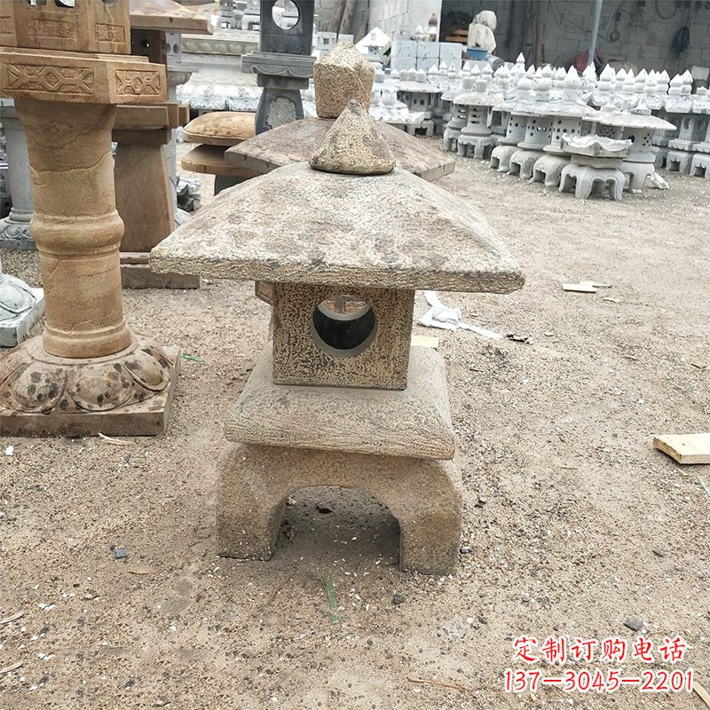 贵州精美仿古石雕灯笼雕塑