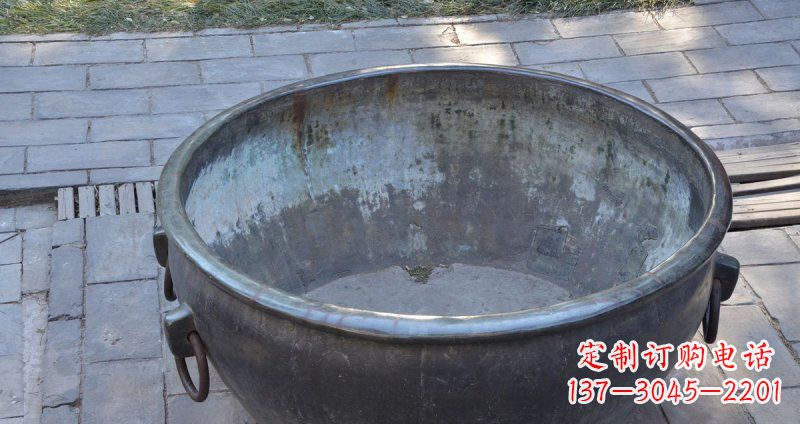 贵州仿古纹饰铜水缸雕塑