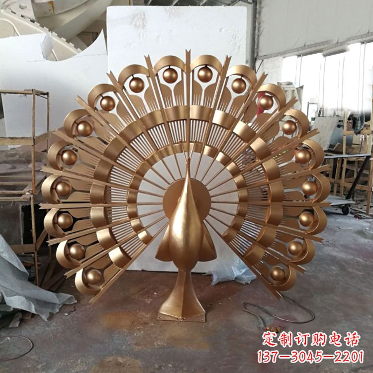 贵州精致而又经典的仿铜色不锈钢孔雀雕塑