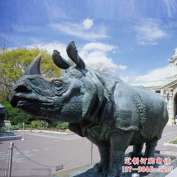 贵州仿真犀牛铜雕-公园园林动物雕塑摆件