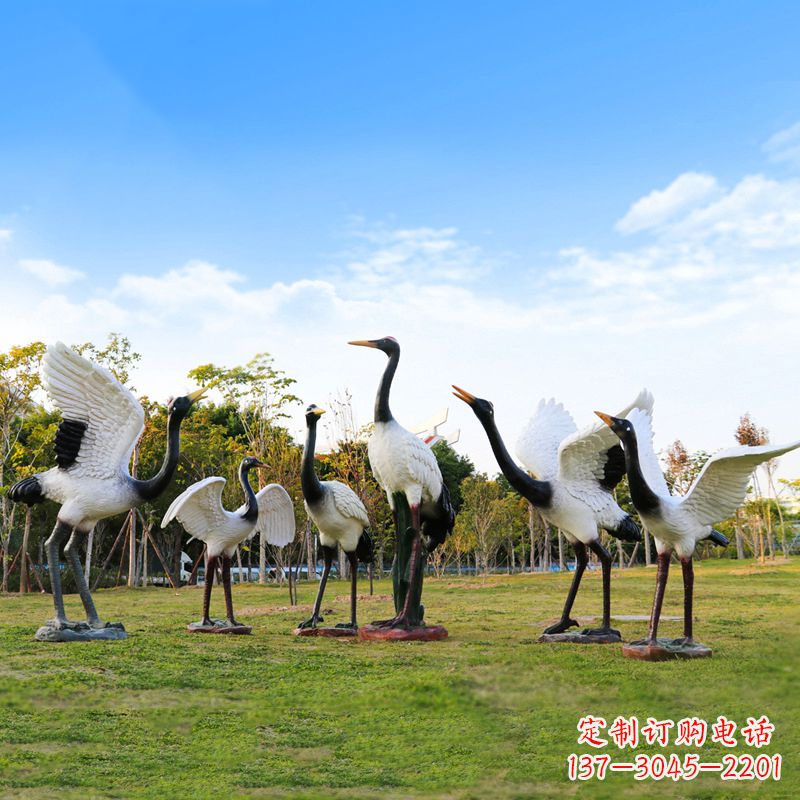 贵州仿真仙鹤公园动物雕塑