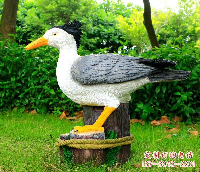 贵州精美的鸽子浮雕艺术品