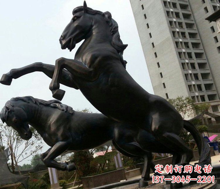 贵州高雅实木动物雕塑