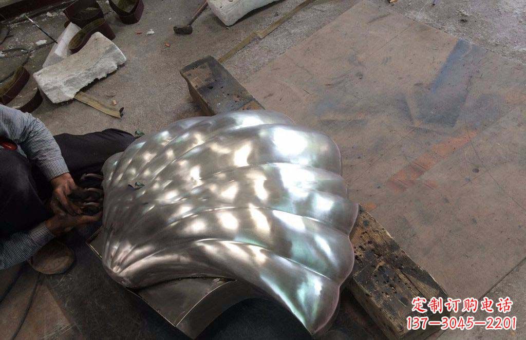 贵州精致现代的不锈钢贝壳雕塑
