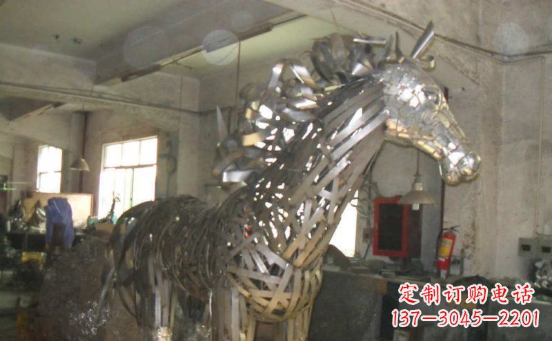 贵州不锈钢抽象马动物雕塑