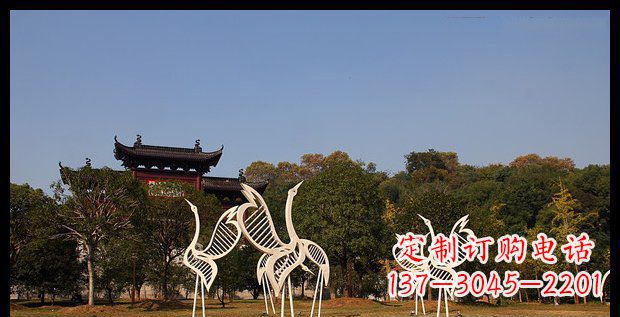 贵州中领雕塑的精美不锈钢仙鹤雕塑