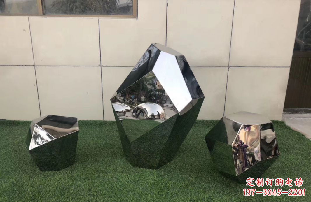 贵州高质感不锈钢鹅卵石雕塑