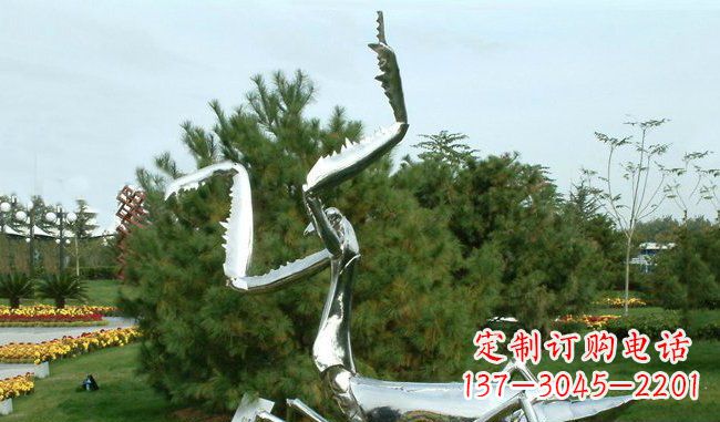 贵州不锈钢螳螂雕塑