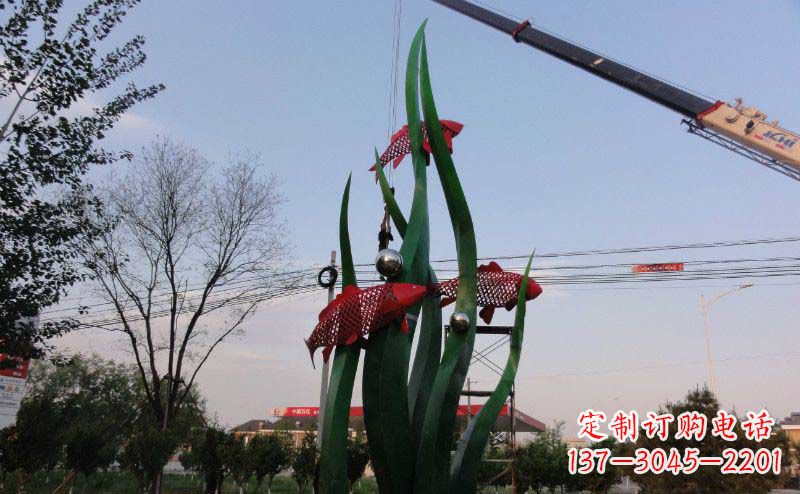 贵州欧洲风格鲤鱼不锈钢雕塑