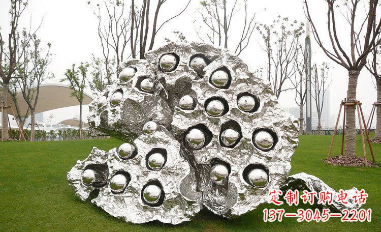 贵州不锈钢莲蓬雕塑浓缩东方文化的美感