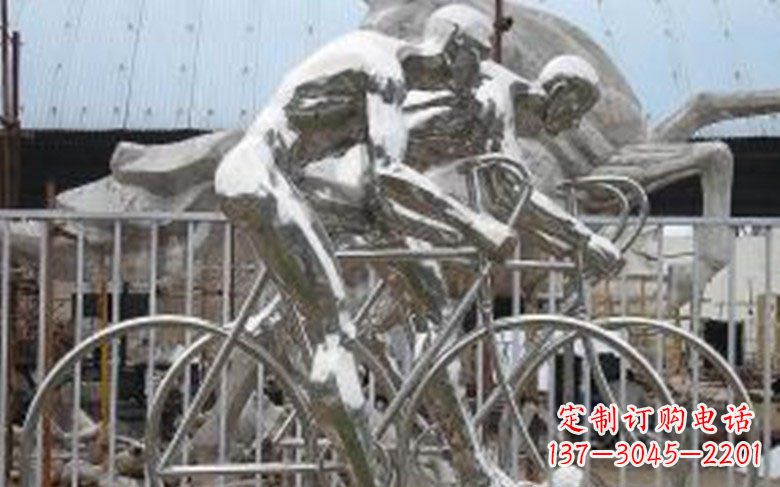 贵州铸造不锈钢骑自行车景观雕塑